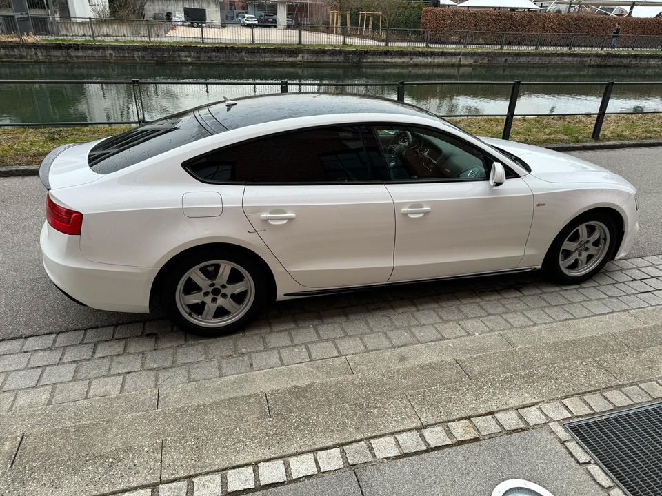 Audi A5 2.0 TDI S-Line in Rosenheim