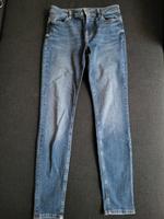 Edc Jeanshose 27/30 Jeggingsfit dunkelblau Waschung TOP Hamburg-Nord - Hamburg Eppendorf Vorschau