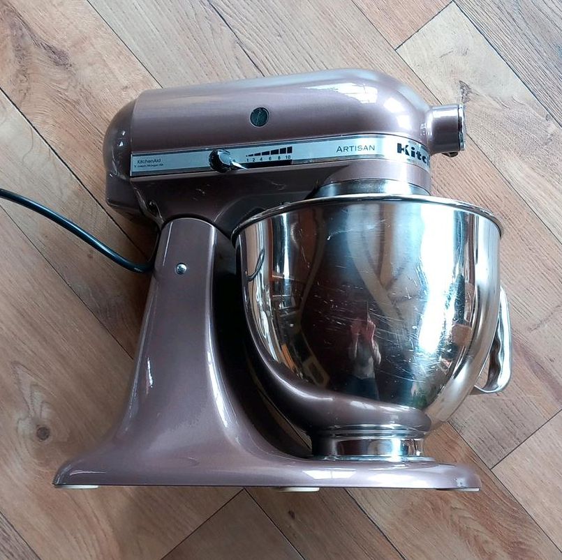 KitchenAid artisan 5ksm macadamia braun in Bruckberg