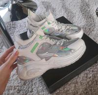 Buffalo Sneaker Plateau metallic weiß Gr 38 Sachsen-Anhalt - Kabelsketal Vorschau