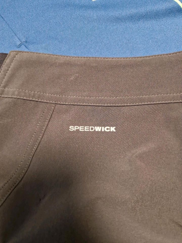 Under Armour Shirt Reebok Speedwick USA Shorts Training in Regensburg