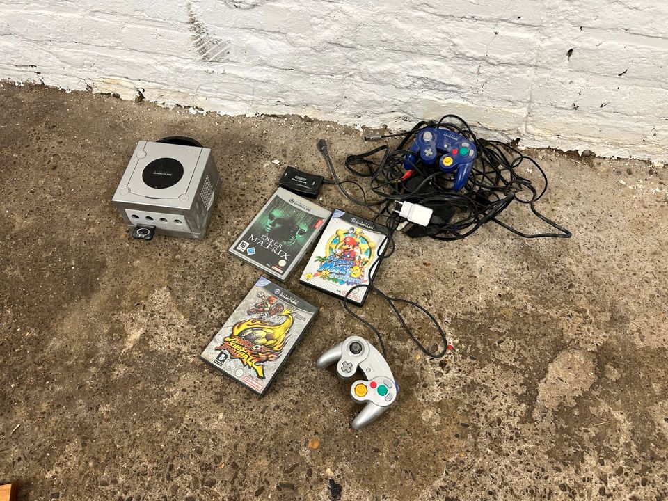 Nintendo Gamecube mit HDMI Adapter, 3 Spiele in Düsseldorf