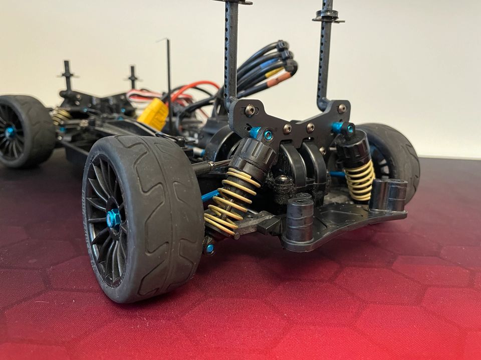 TAMIYA TT-02 SR Chassis Kit in Bad Dueben