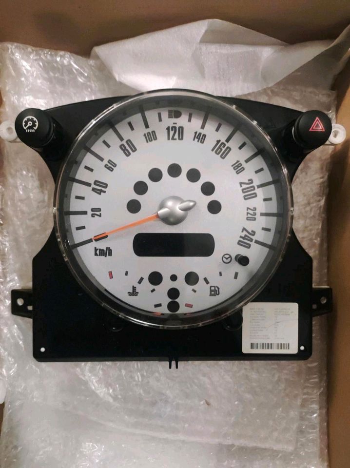 Tachometer  Mittelinstrument Mini Cooper  R52 R53 in Berlin