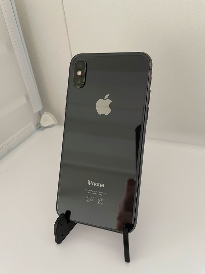 Apple iphone x 10 in Nürtingen