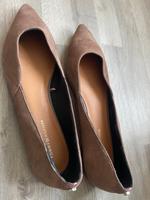 Tommy Hilfiger Ballerina Größe 41 in braun oder schwarz Niedersachsen - Peine Vorschau