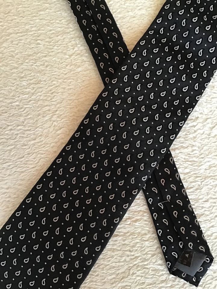 Eterna Excellent elegante Krawatte schwarz/weiß neuwertig in  Baden-Württemberg - Rheinstetten | eBay Kleinanzeigen ist jetzt  Kleinanzeigen