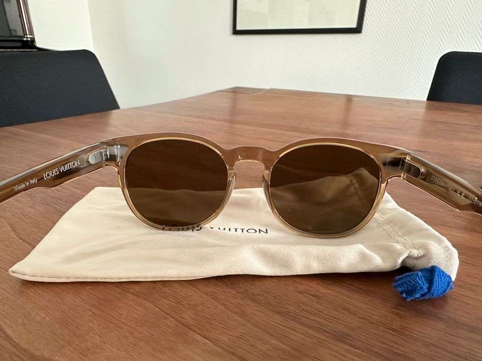 Louis Vuitton Sonnenbrille Z1032W in München