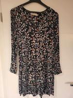Pieces * Kleid * Damen * geblümt * Gr S Nordrhein-Westfalen - Coesfeld Vorschau