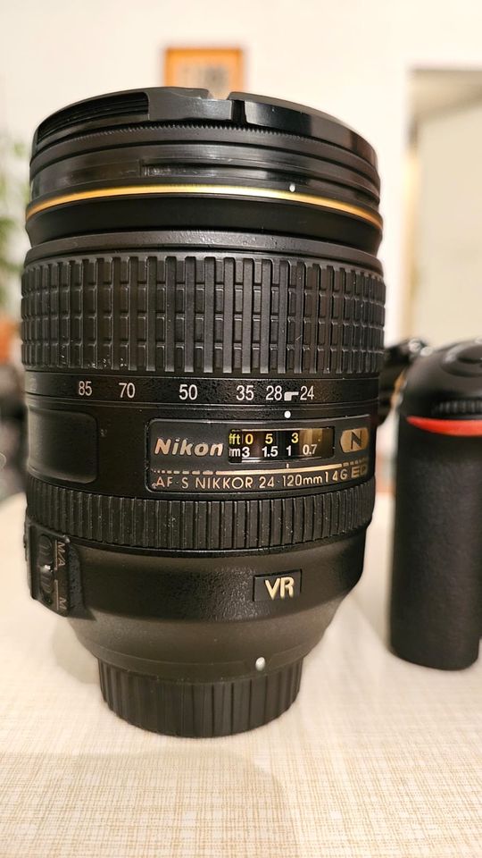 Nikon Nikkor AF-S 24-120mm f/4G ED VR in Wandlitz