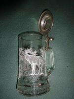 BIERKRUG - GLAS  MIT  ZINNDECKEL  -  MOTIV  HIRSCHE  IM  WALD  ! Rügen - Sassnitz Vorschau