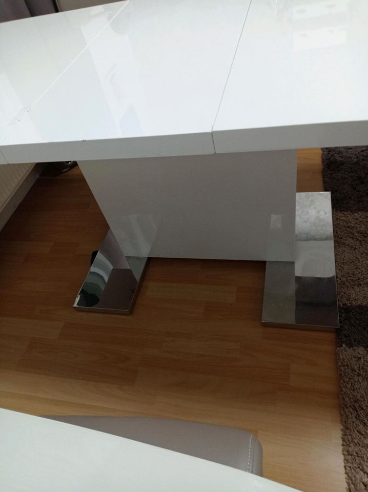 Wohnzimmer Tisch, weiß, glänzend, Ausziehbar 80*120+40 in Bad Arolsen