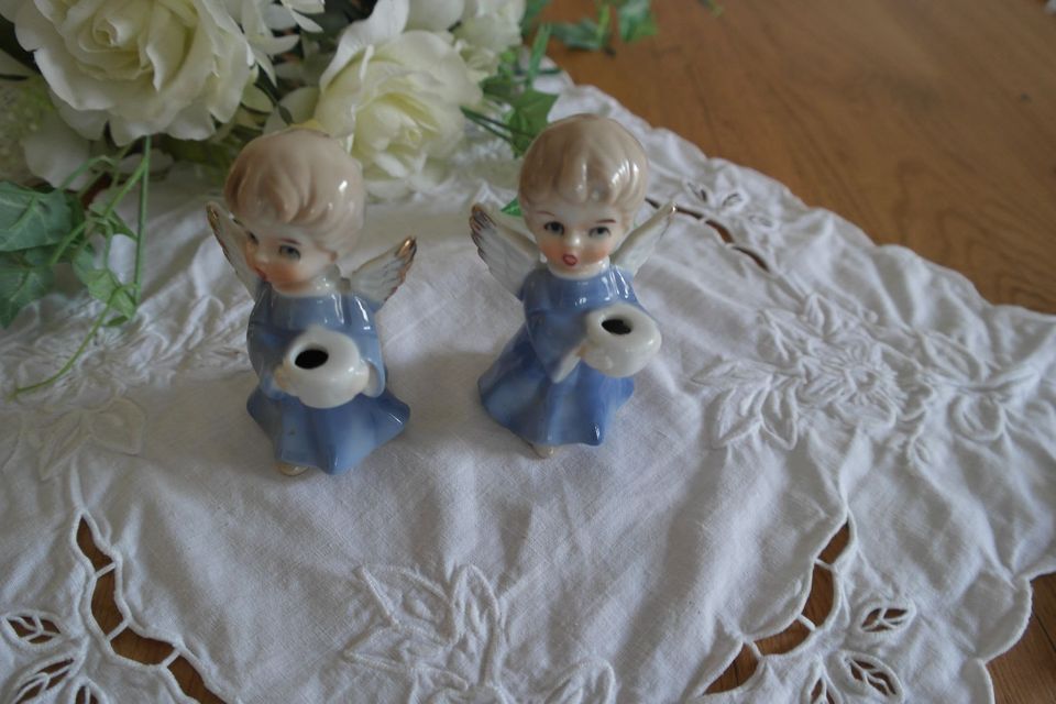 1 Engel weis u. 2 blaue Engel u. Puppenpaar Porzellan Keramik in Künzell