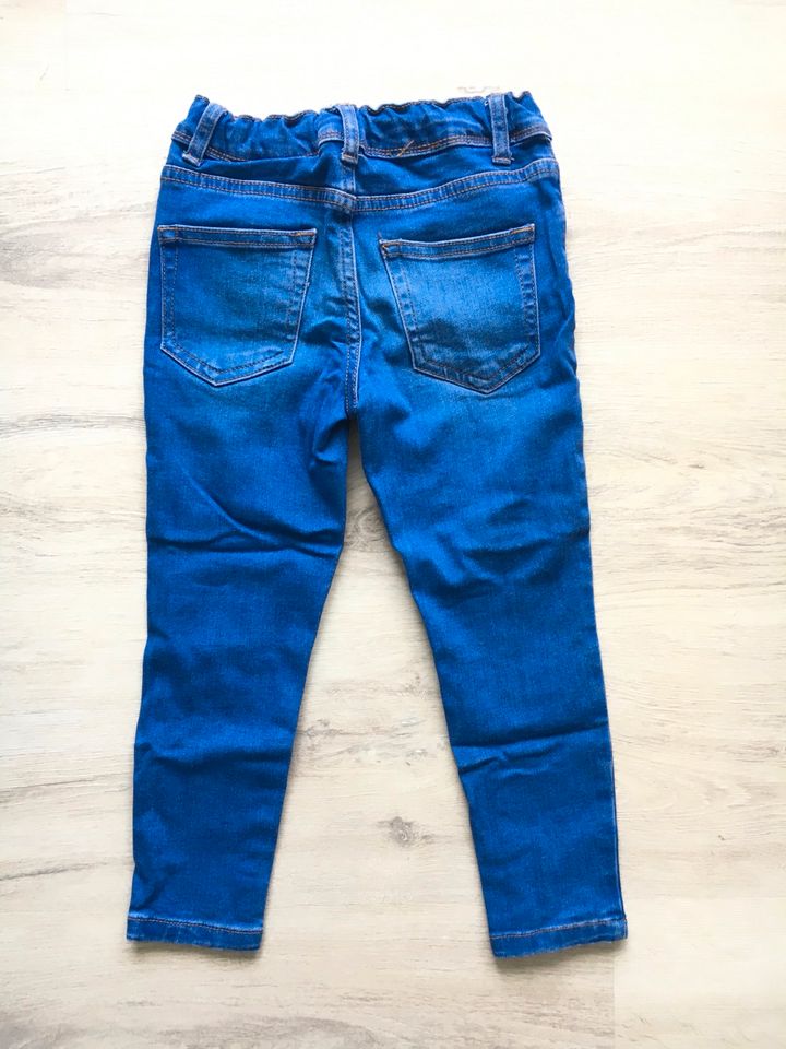 Jeans Hose Jungen Gr. 104 *Super Zustand* in Krostitz