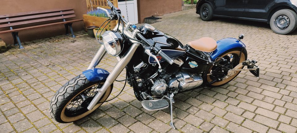 Yamaha XVS 650 Drag Star BOBBER "Blue Moon" in Eschenburg