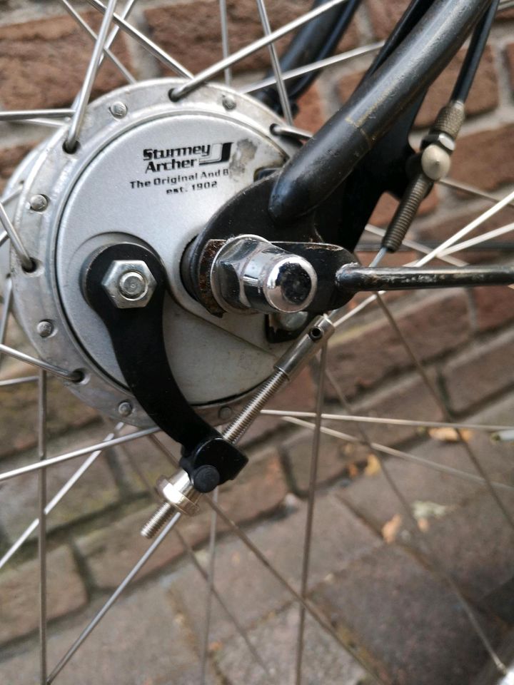 Pastorfiets / Baujahr 1950 / Restauriert / 7 Gang / Nabendynamo in Meerbusch