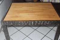 Tisch, kein IKEA; Massivholz/Edelstahl, Einzelanfertigung Nordrhein-Westfalen - Pulheim Vorschau