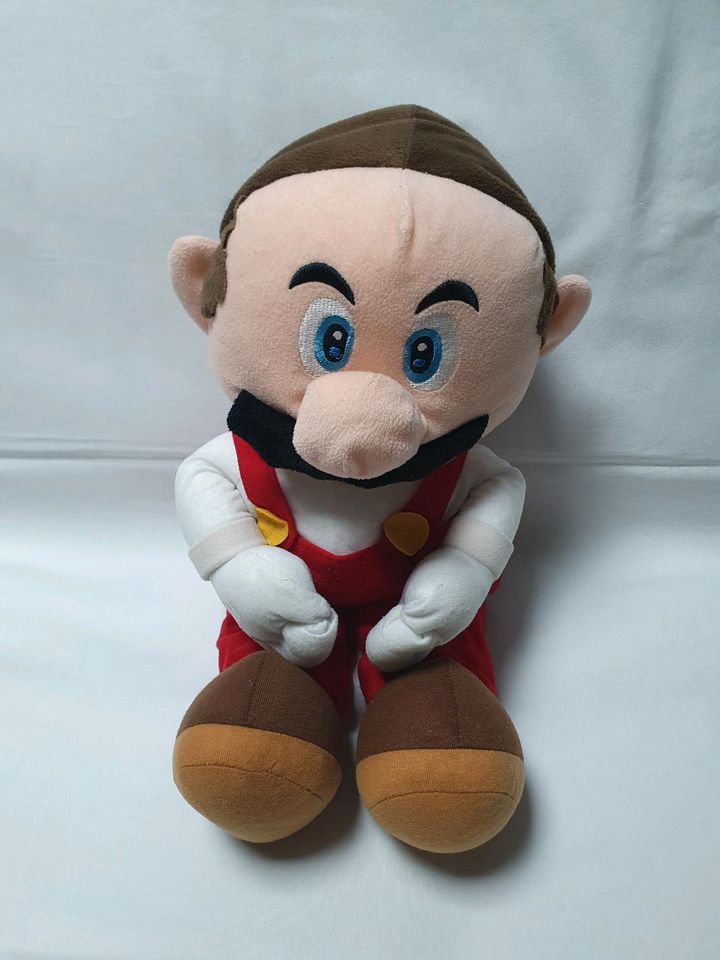 Nintendo Super Mario Feuer Stofftier 55cm in Freilassing