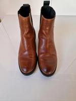 Neuwertiger Chelsea Boots von Tommy-Hilfiger Größe 41 Rheinland-Pfalz - Kirchheimbolanden Vorschau