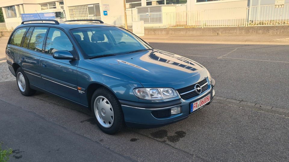 Opel Omega Caravan ,  Top Zustand in Freiburg im Breisgau