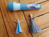 Anna Elsa Figuren Taschenlampe Sammelfiguren Eiskönigin Frozen Baden-Württemberg - Gerlingen Vorschau