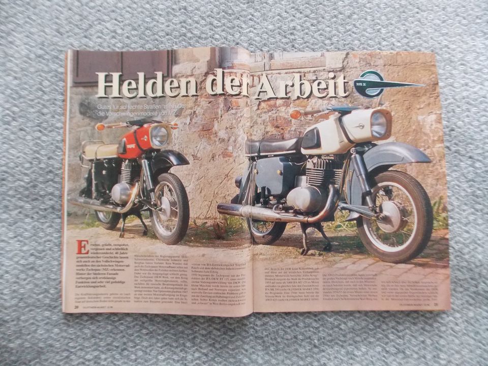 Oldtimer Zeitschriften zur MZ ES 250/2 Trophy in Berlin