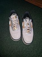 Nike Air Force AF 1 weiß gold schwarz 39 Hessen - Obertshausen Vorschau