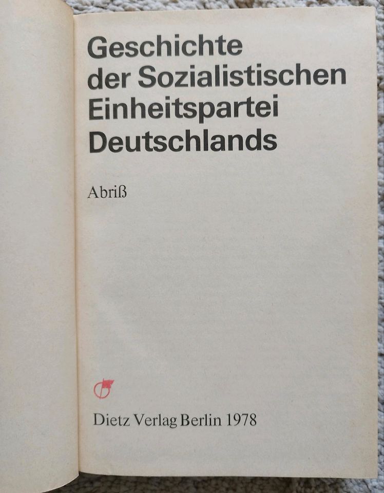 Erich Honecker-Aus meinem Leben+Begleitinfos, Geschichte der SED in Langenfeld