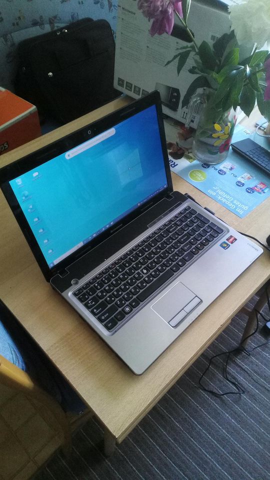 Lenovo Z565 Laptop in Heilbronn