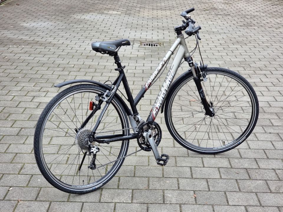 Trekkingrad Crossrad SABOTAGE Shimano LX 27 Gang RH 50,5cm TOP in Nürnberg (Mittelfr)