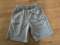 Nike Shorts gr 147-158 Hessen - Weiterstadt Vorschau