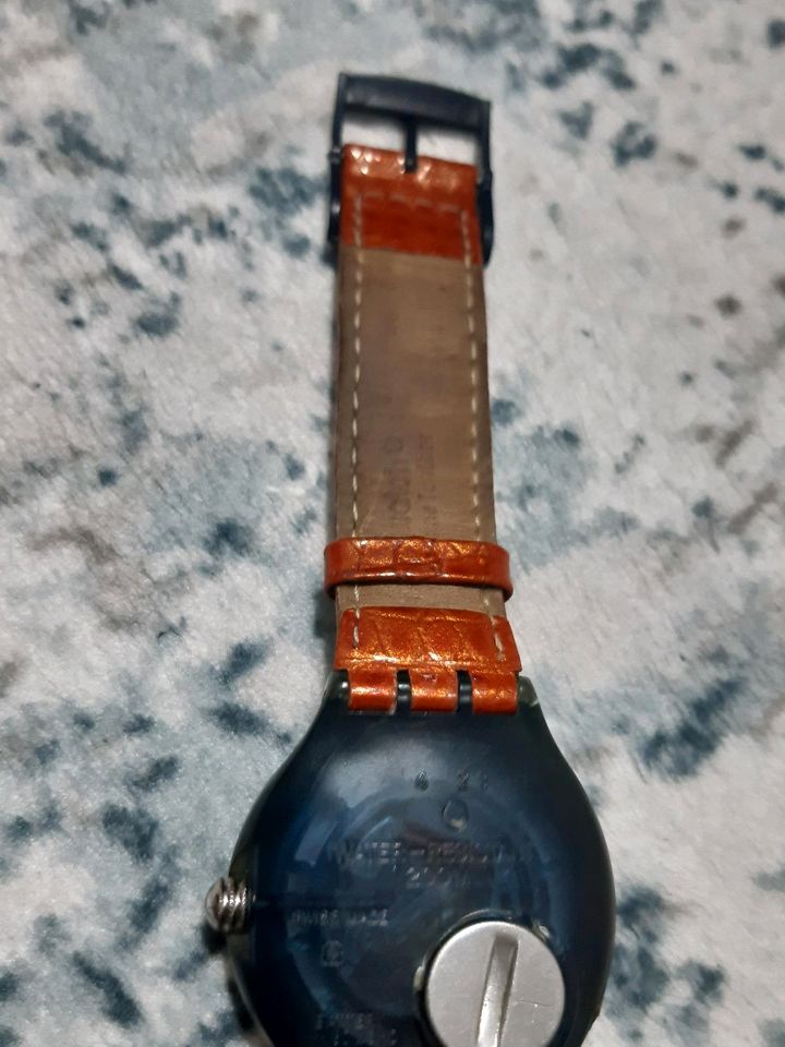 Swatch Armbanduhr Lederarmbanduhr unisex in Berlin