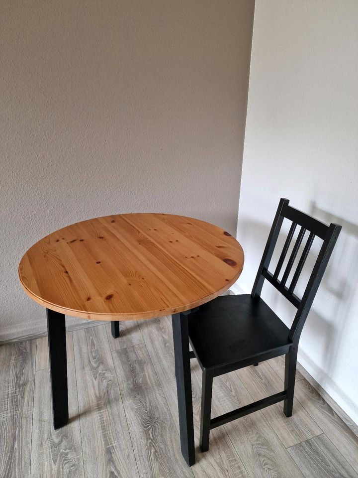 Ikea Essgruppe/ Esstisch mit Stühlen in Remscheid