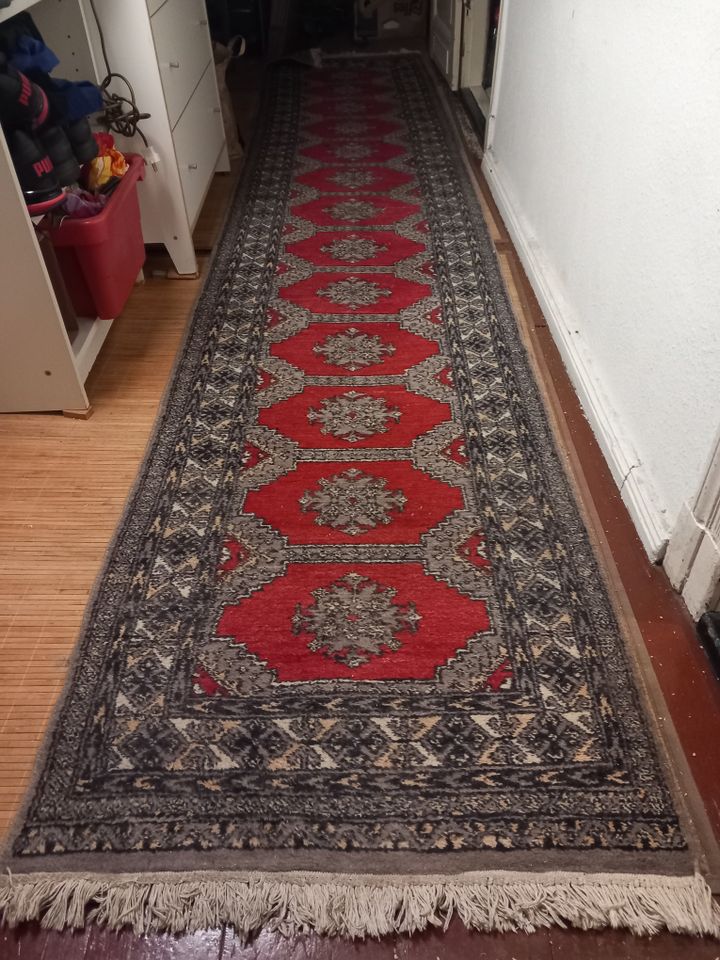Läufer Teppich Orient-Läufer 4 m lang rot grau weiß schwarz Flur in Berlin