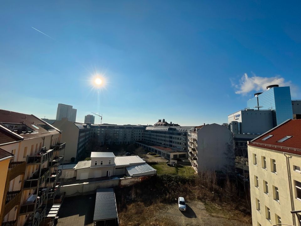 Über den Dächern Leipzigs - Traumhafte 2 Zimmer Dachgeschosswohnung in Leipzig
