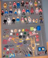 Playmobil verschiedene Figuren mit einem Sammelsurium an Zubehör Nordrhein-Westfalen - Übach-Palenberg Vorschau