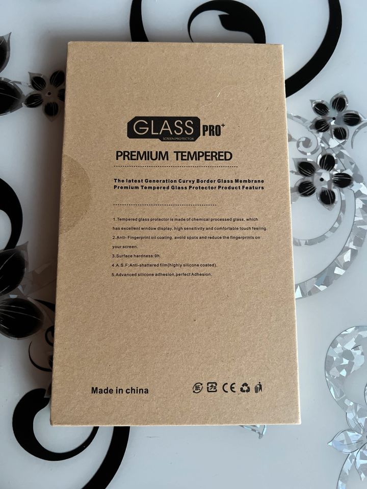 Schutzglas Panzerglas Glass Pro+ iPhone 14, 13 und 13 Pro in Rottenburg am Neckar