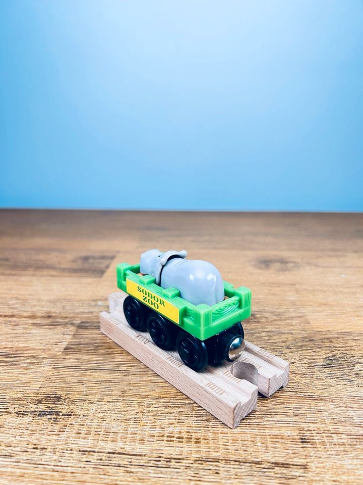 Thomas und seine Freunde Eisenbahn „SODOR HIPPO CAR“ Brio Holz ✅ in Halstenbek