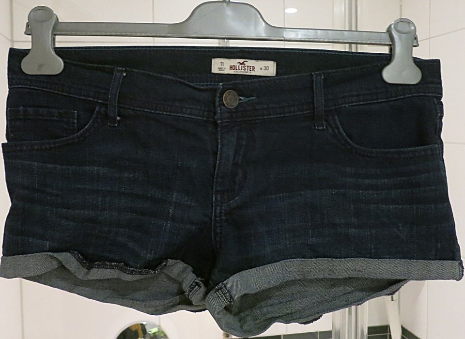 HOLLISTER heiße Jeans-Shorts W30 in Leinfelden-Echterdingen