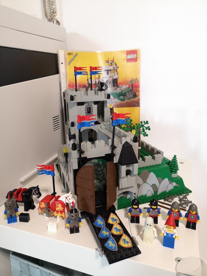 LEGO 6081 Castle King's Mountain Fortress, 100% KOMPLETT in Moosinning