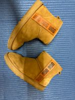 UGG Stiefel Gr 37 in braun in guten Zustand . 100 % original Berlin - Mitte Vorschau