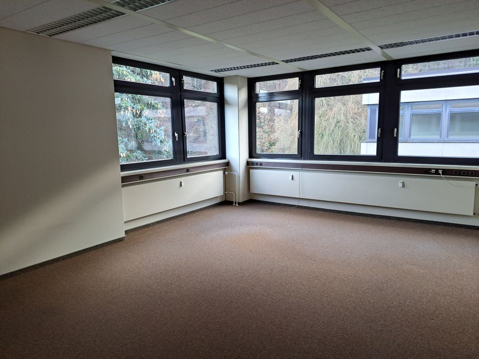 Büro-/ Praxisflächen Weida - Teilbar in Weida