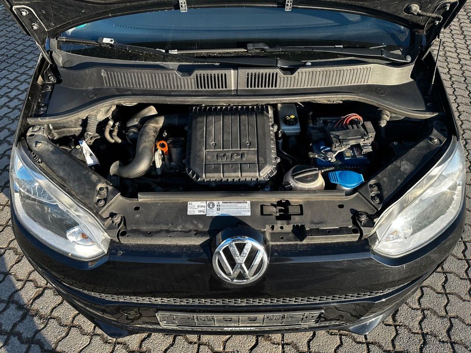 Volkswagen up! 1.0i Klima PDC SHZ Media 8xRäder EU5 Tüv-Neu in Würzburg