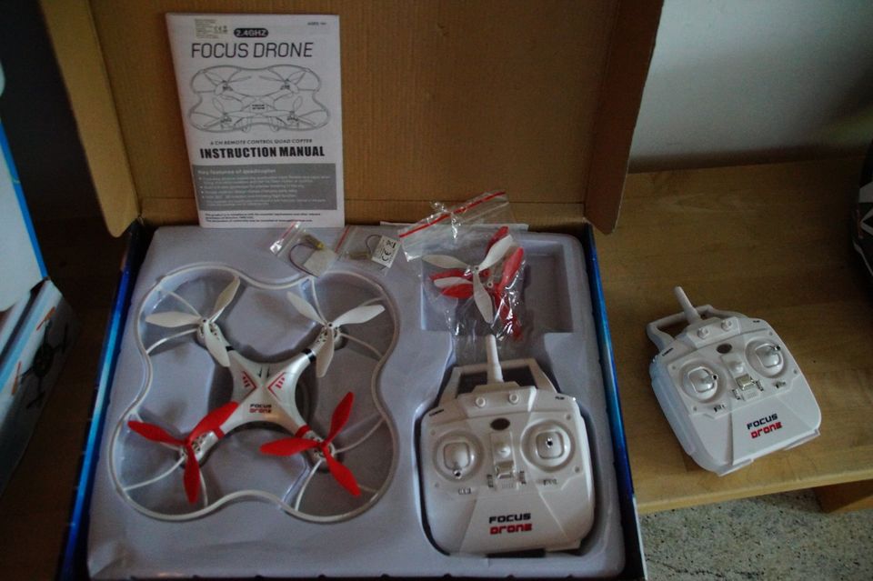 Drohne Focus drone Set 2,4GHZ gear 2 play mit kamera in Solingen