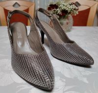 Madeleine Pumps, Riemchenpumps. Gr. 39, neu Nordrhein-Westfalen - Brilon Vorschau