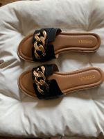 NEU Slipper schwarz/gold/beige Eimsbüttel - Hamburg Lokstedt Vorschau