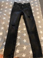 Mädchen Löcher Jeans schwarz von ZARA Größe 134 *neu* Bochum - Bochum-Nord Vorschau