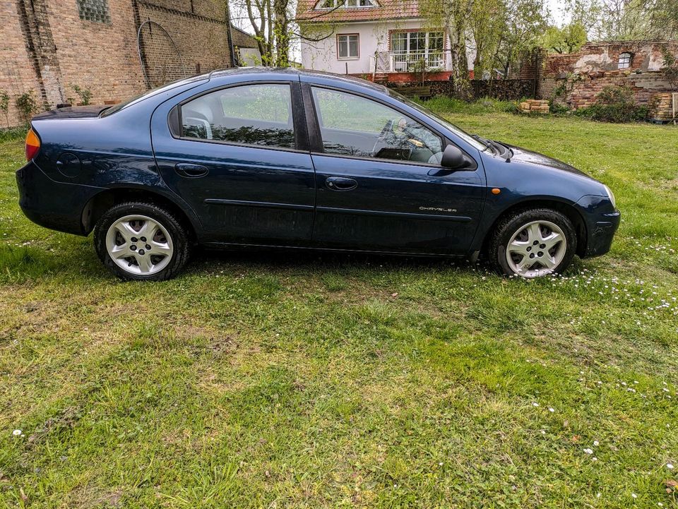 Chrysler Neon BJ 2001 in Temnitztal