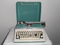 Mechanische Schreibmaschine portable 30x33 cm T-8-11 cm Nordrhein-Westfalen - Hagen Vorschau