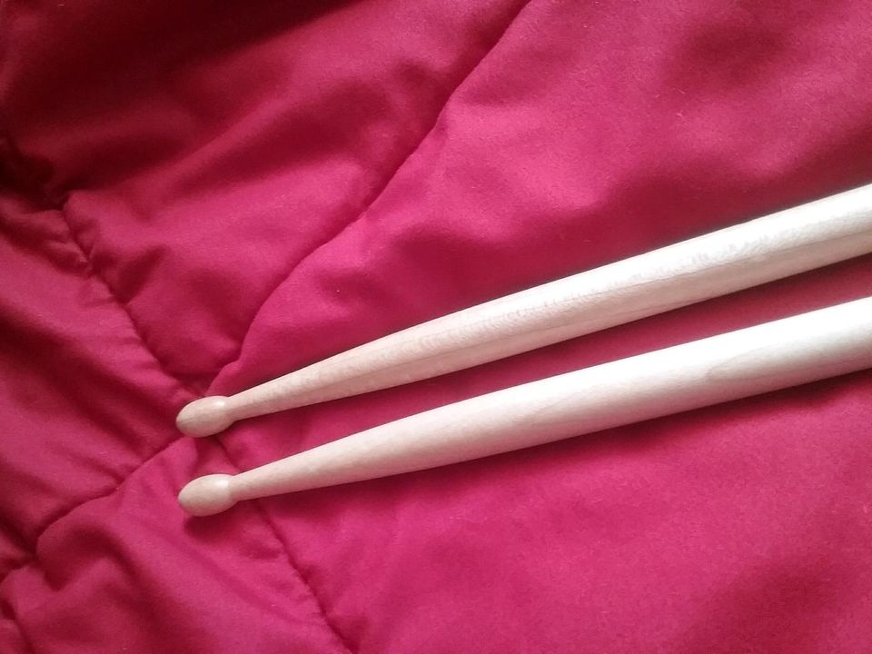 2 Drumsticks Trommelstöcke Drum stick DAITO 5B -  1X NEU Hickory in Neukieritzsch